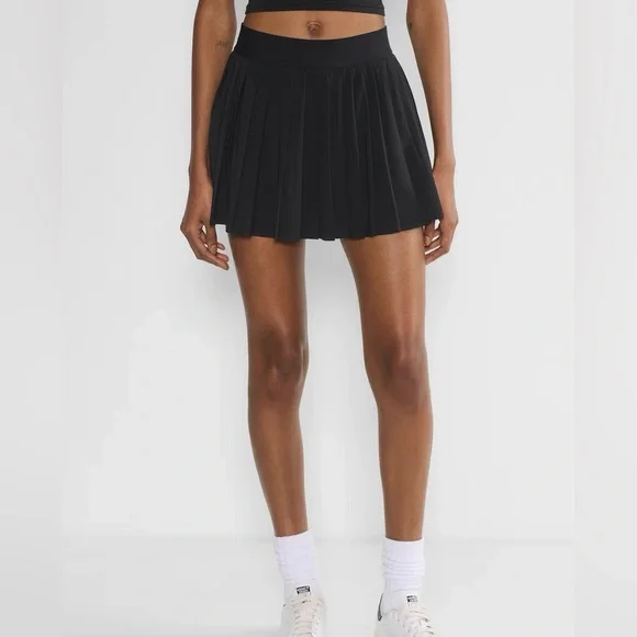 Aritzia Black Mini Skirt - Picture 2 of 3